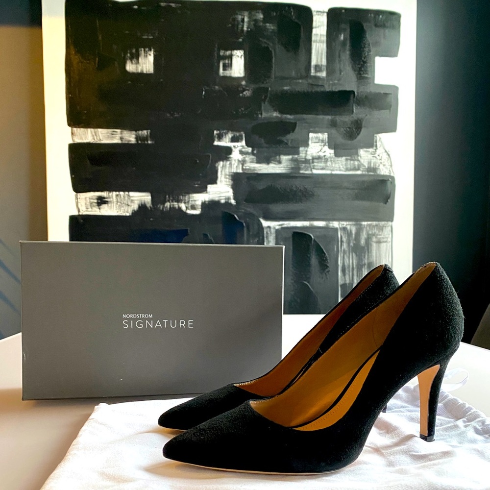 Nordstrom Signature Delia Suede Pump